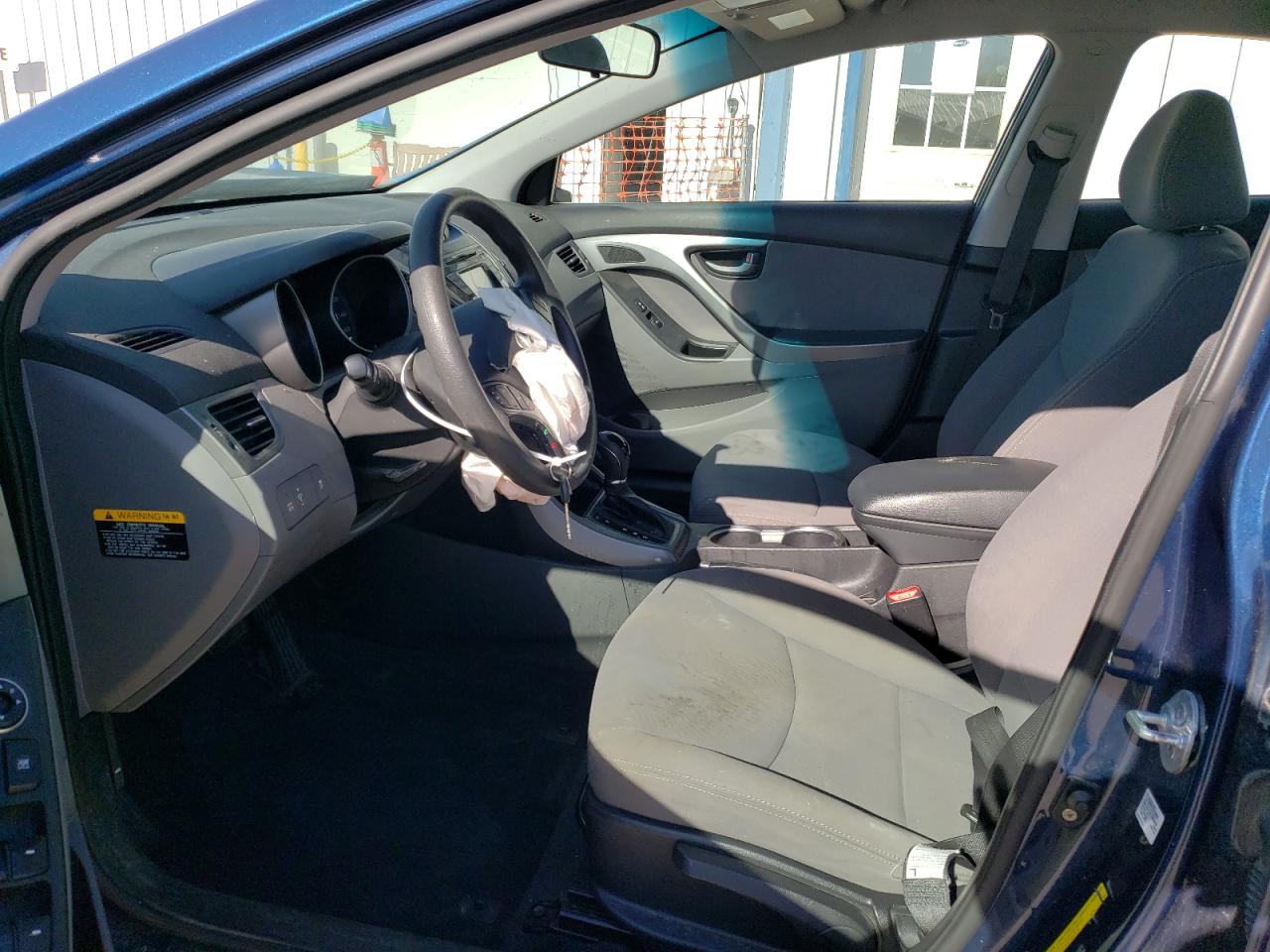 Photo 6 VIN: KMHDH4AEXFU341723 - HYUNDAI ELANTRA 