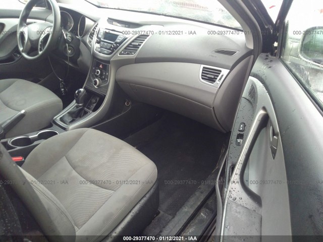 Photo 4 VIN: KMHDH4AEXFU352740 - HYUNDAI ELANTRA 