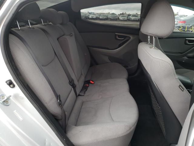 Photo 5 VIN: KMHDH4AEXGU483703 - HYUNDAI ELANTRA SE 