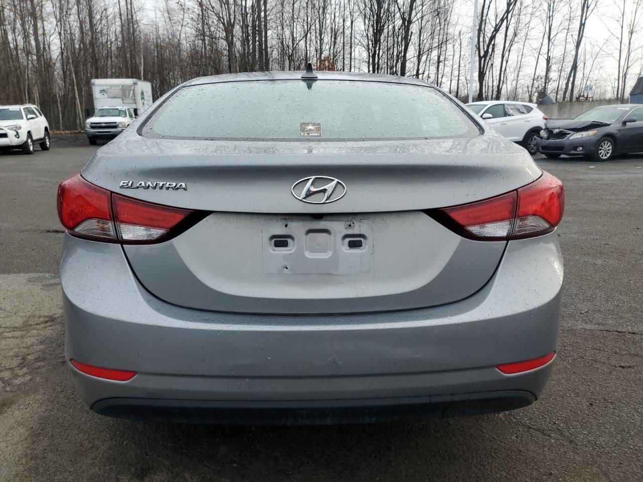 Photo 5 VIN: KMHDH4AEXGU493938 - HYUNDAI ELANTRA 