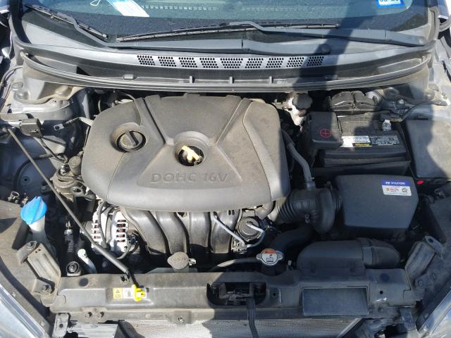 Photo 6 VIN: KMHDH4AEXGU647743 - HYUNDAI ELANTRA SE 