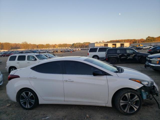 Photo 8 VIN: KMHDH4AH0FU233394 - HYUNDAI ELANTRA SE 