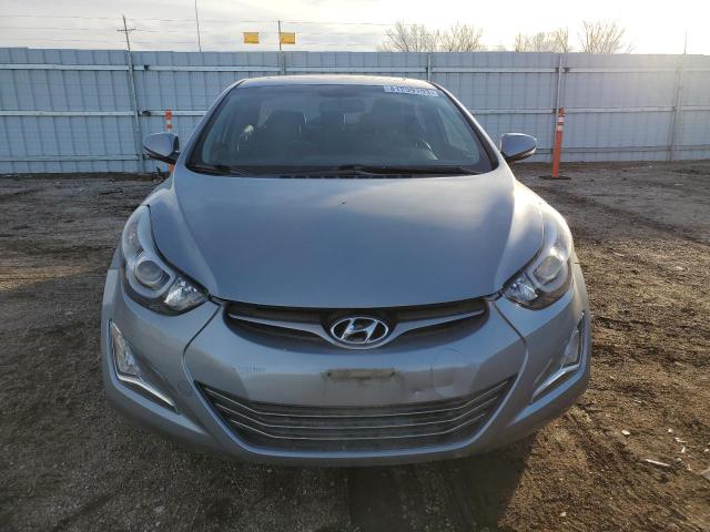 Photo 4 VIN: KMHDH4AH0FU305565 - HYUNDAI ELANTRA 