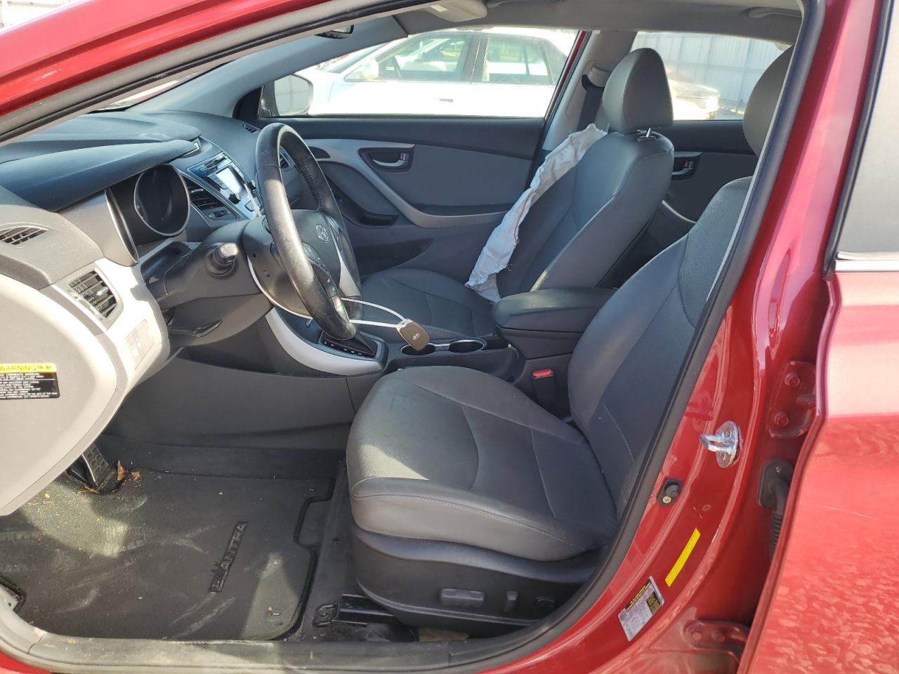 Photo 6 VIN: KMHDH4AH0FU357388 - HYUNDAI ELANTRA 