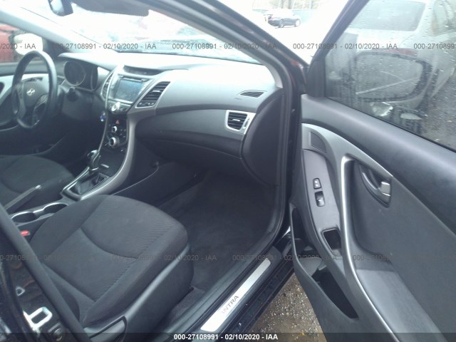 Photo 4 VIN: KMHDH4AH0GU535138 - HYUNDAI ELANTRA 