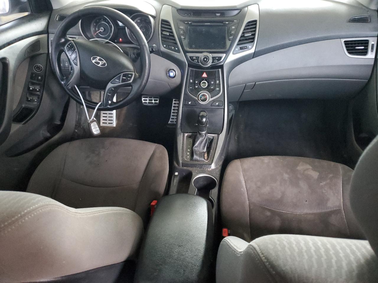 Photo 7 VIN: KMHDH4AH0GU559066 - HYUNDAI ELANTRA 