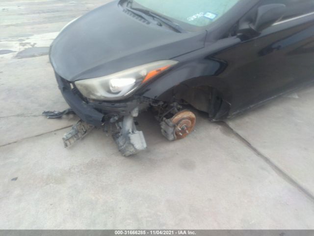 Photo 5 VIN: KMHDH4AH1EU135490 - HYUNDAI ELANTRA 