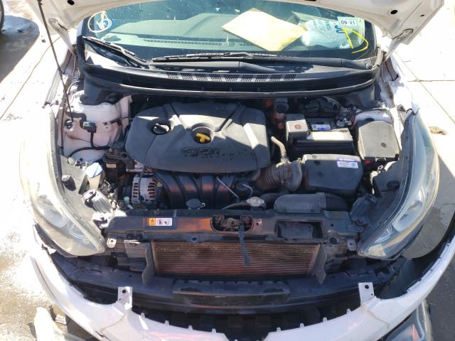 Photo 6 VIN: KMHDH4AH1FU414116 - HYUNDAI ELANTRA SE 