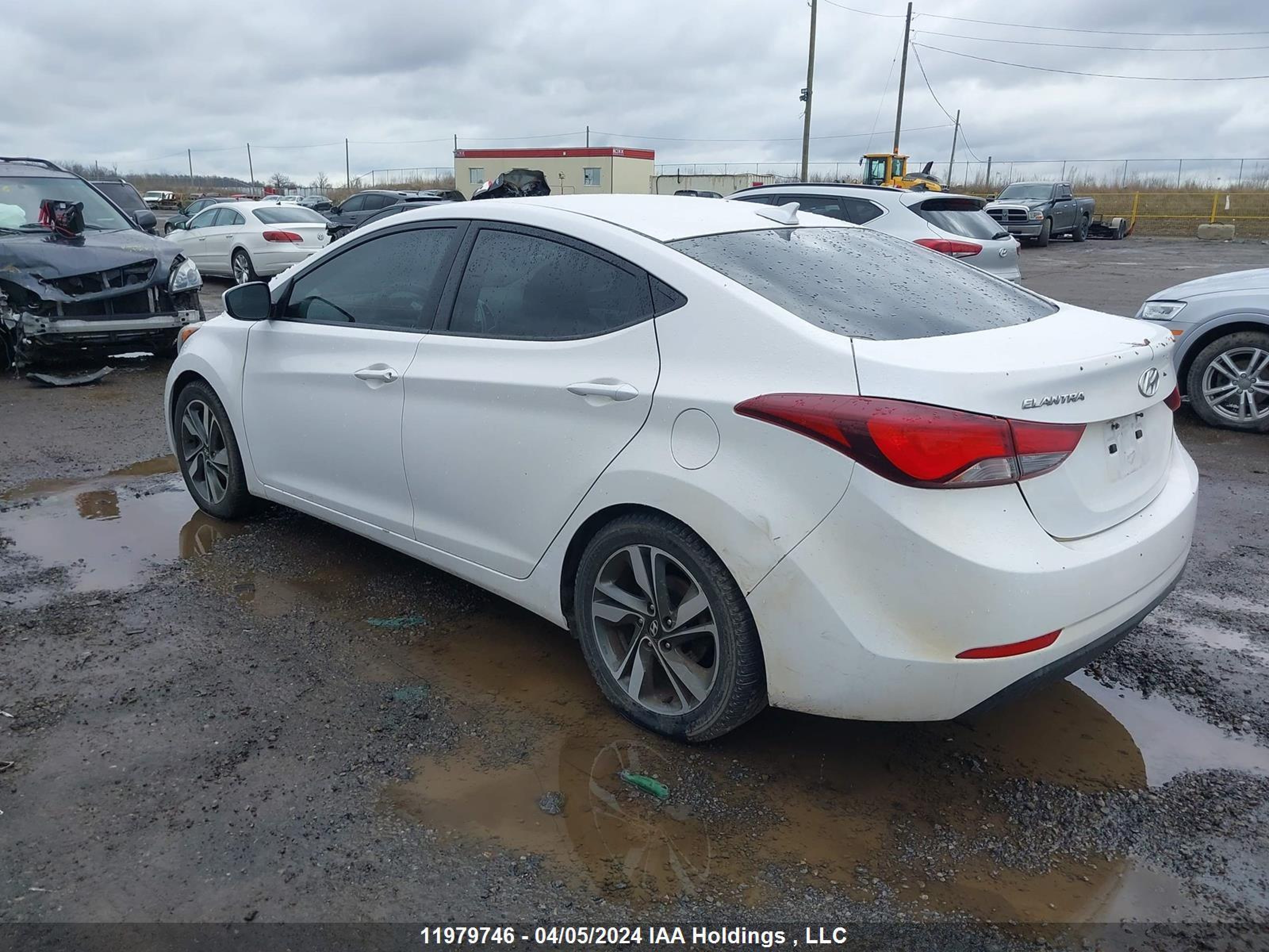 Photo 2 VIN: KMHDH4AH1GU549887 - HYUNDAI ELANTRA 