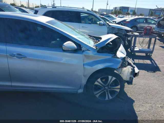 Photo 5 VIN: KMHDH4AH2FU238726 - HYUNDAI ELANTRA 