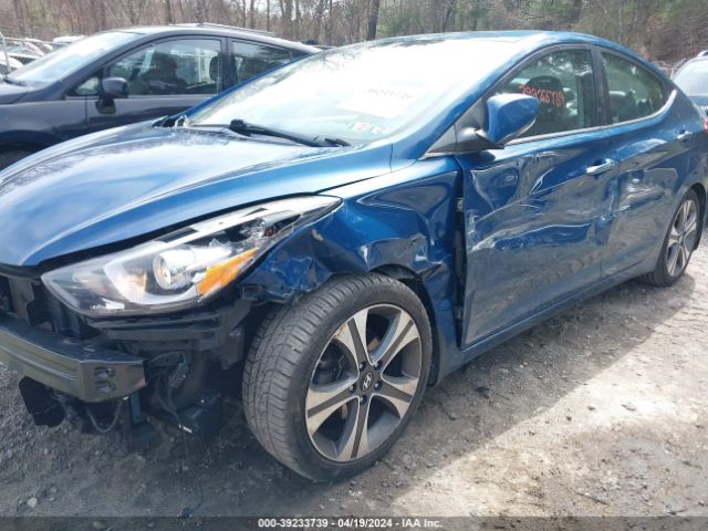 Photo 5 VIN: KMHDH4AH2FU282337 - HYUNDAI ELANTRA 