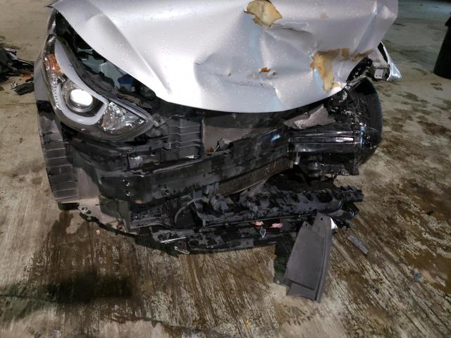 Photo 8 VIN: KMHDH4AH2FU370885 - HYUNDAI ELANTRA SE 