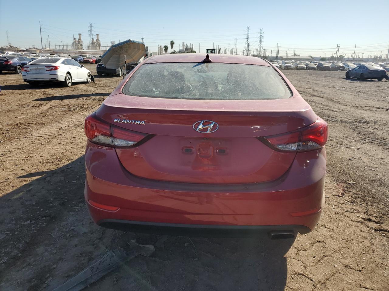 Photo 5 VIN: KMHDH4AH3FU249623 - HYUNDAI ELANTRA 