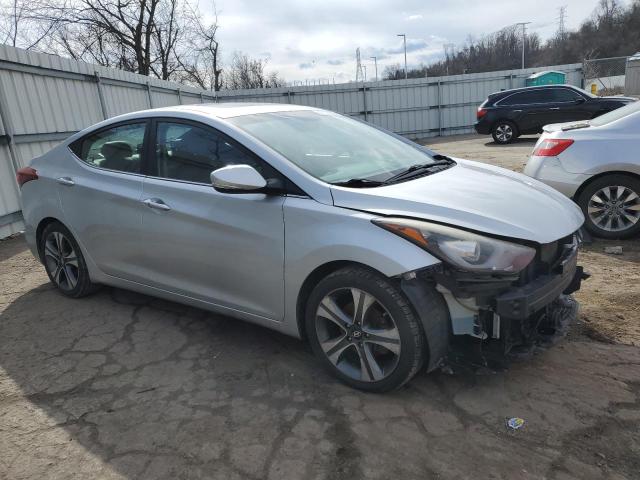 Photo 3 VIN: KMHDH4AH3FU372242 - HYUNDAI ELANTRA 