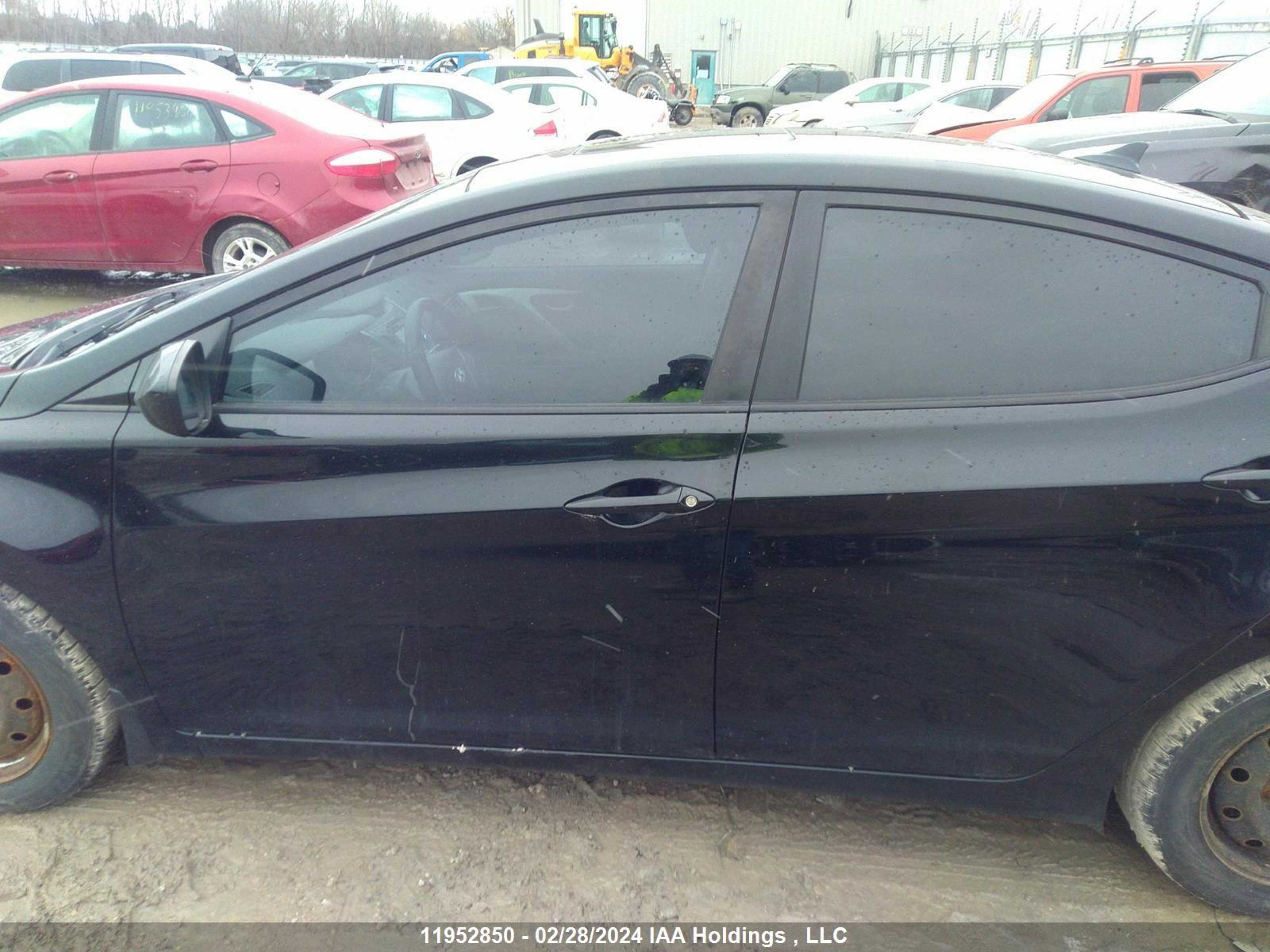 Photo 14 VIN: KMHDH4AH3FU383340 - HYUNDAI ELANTRA 