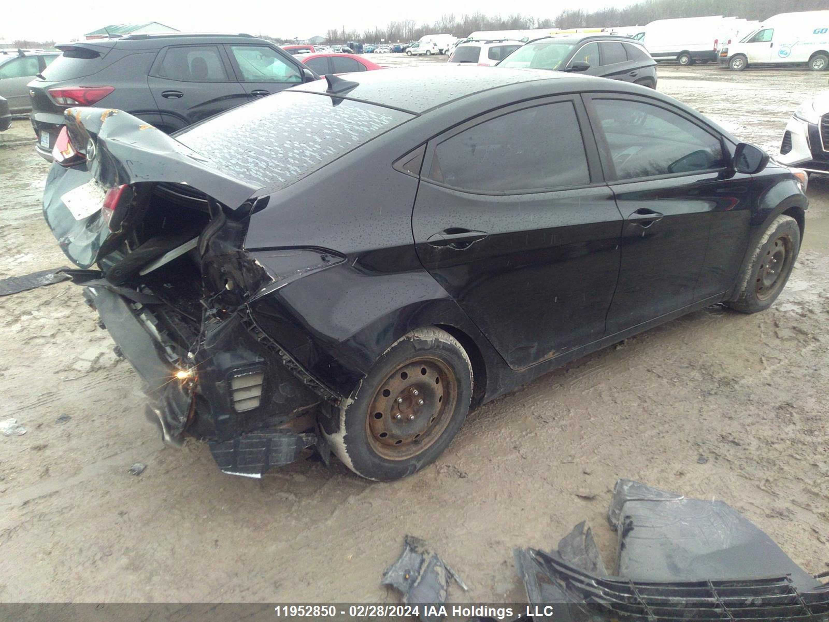 Photo 3 VIN: KMHDH4AH3FU383340 - HYUNDAI ELANTRA 