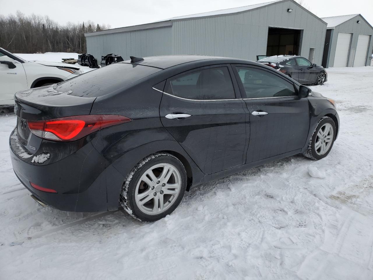 Photo 2 VIN: KMHDH4AH3GU642099 - HYUNDAI ELANTRA 