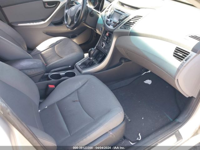 Photo 4 VIN: KMHDH4AH5EU071700 - HYUNDAI ELANTRA 