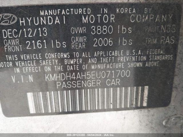 Photo 8 VIN: KMHDH4AH5EU071700 - HYUNDAI ELANTRA 