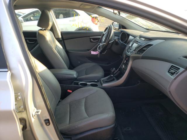 Photo 4 VIN: KMHDH4AH6FU227325 - HYUNDAI ELANTRA SE 