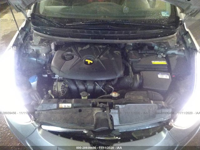 Photo 9 VIN: KMHDH4AH6GU531482 - HYUNDAI ELANTRA 