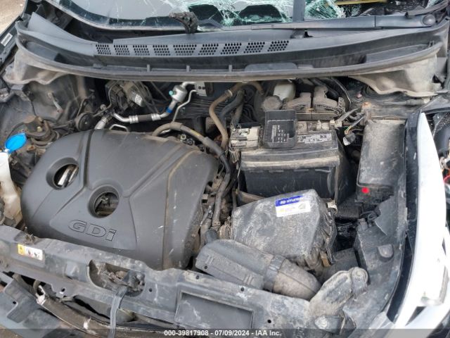 Photo 9 VIN: KMHDH4AH7FU249690 - HYUNDAI ELANTRA 