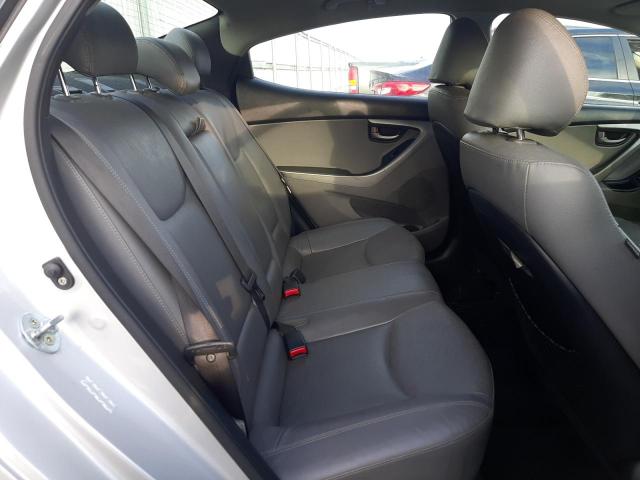 Photo 9 VIN: KMHDH4AH7FU300038 - HYUNDAI ELANTRA SE 