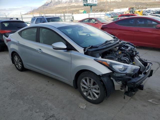 Photo 3 VIN: KMHDH4AH7FU305353 - HYUNDAI ELANTRA 