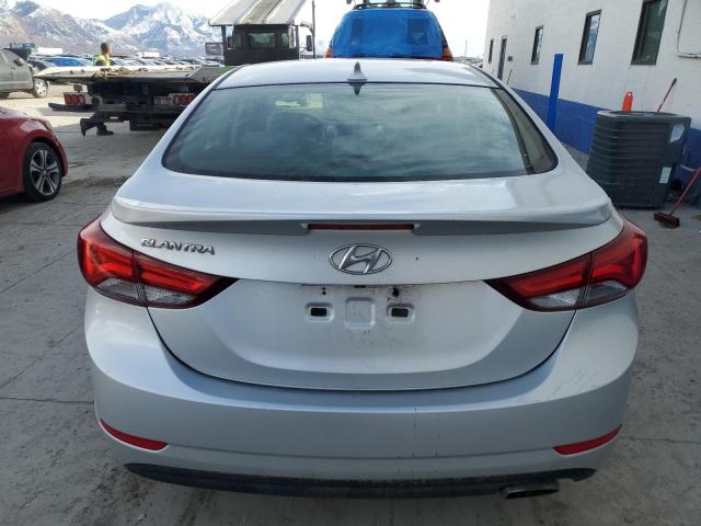 Photo 5 VIN: KMHDH4AH7FU305353 - HYUNDAI ELANTRA 