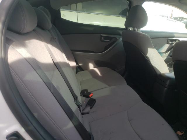 Photo 5 VIN: KMHDH4AH7GU488271 - HYUNDAI ELANTRA SE 