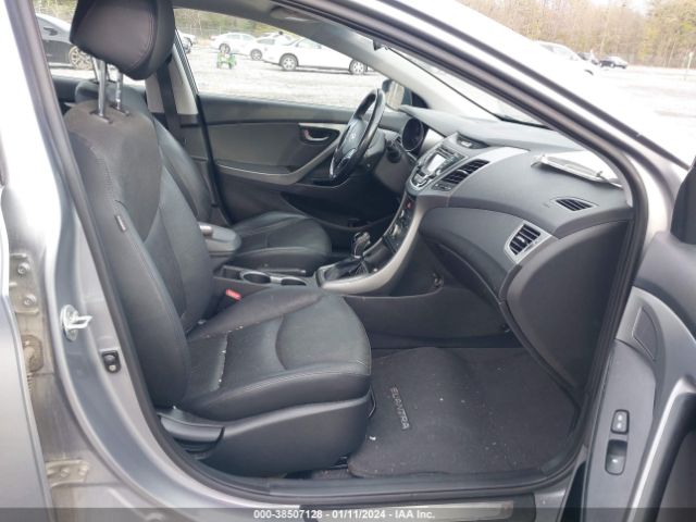 Photo 4 VIN: KMHDH4AH8FU282326 - HYUNDAI ELANTRA 