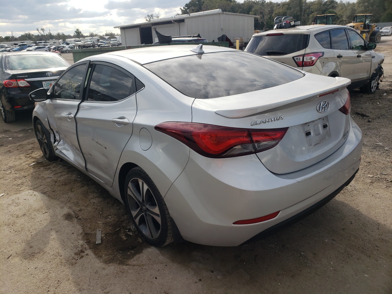 Photo 2 VIN: KMHDH4AH8FU283136 - HYUNDAI ELANTRA SE 