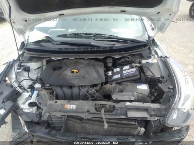 Photo 9 VIN: KMHDH4AH8FU321237 - HYUNDAI ELANTRA 