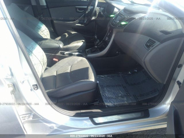 Photo 4 VIN: KMHDH4AH8FU358126 - HYUNDAI ELANTRA 