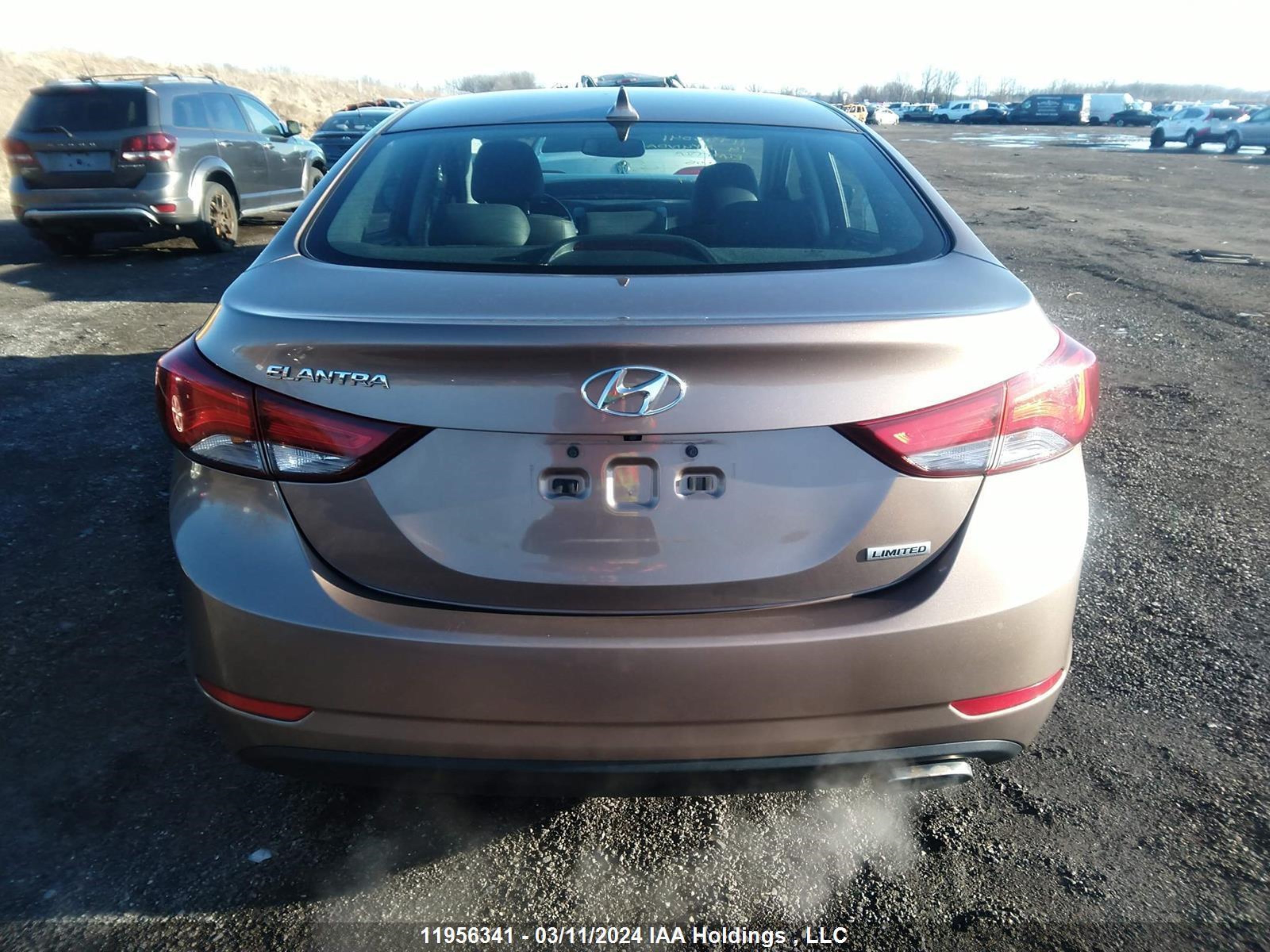 Photo 15 VIN: KMHDH4AH9EU187000 - HYUNDAI ELANTRA 