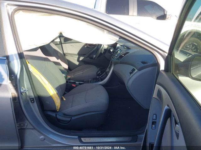 Photo 4 VIN: KMHDH4AHXGU522767 - HYUNDAI ELANTRA 