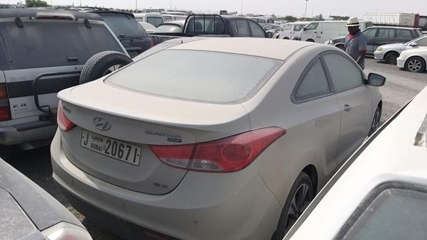 Photo 6 VIN: KMHDH61E6DU014096 - HYUNDAI ELANTRA 