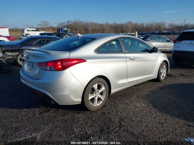 Photo 3 VIN: KMHDH6AE0DU005247 - HYUNDAI ELANTRA 