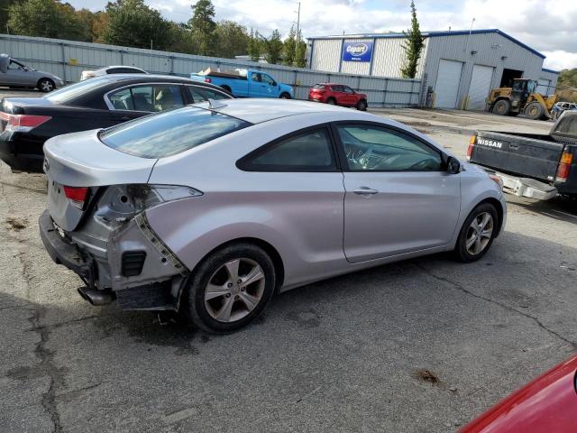 Photo 2 VIN: KMHDH6AE0DU020587 - HYUNDAI ELANTRA 