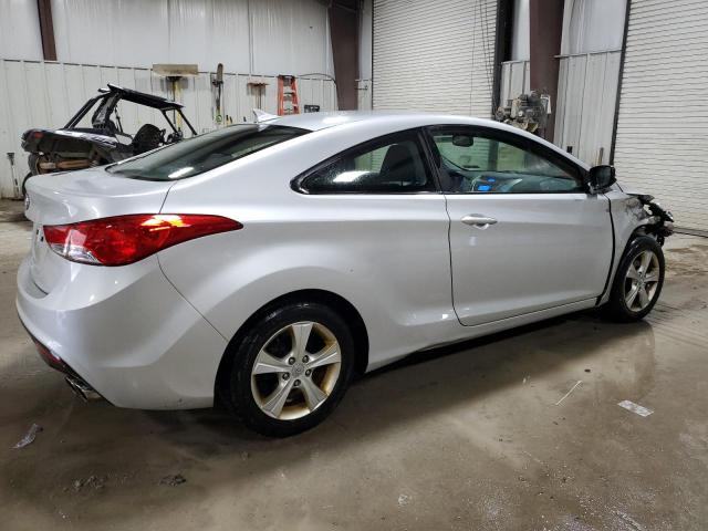 Photo 2 VIN: KMHDH6AE1DU011493 - HYUNDAI ELANTRA 