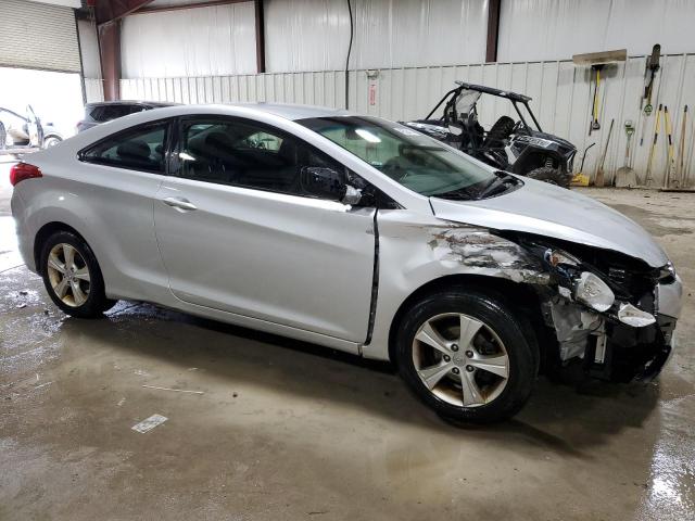 Photo 3 VIN: KMHDH6AE1DU011493 - HYUNDAI ELANTRA 