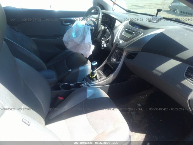 Photo 4 VIN: KMHDH6AE1DU016595 - HYUNDAI ELANTRA COUPE 