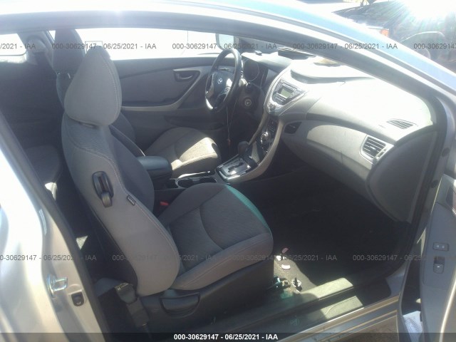 Photo 4 VIN: KMHDH6AE2DU009221 - HYUNDAI ELANTRA COUPE 