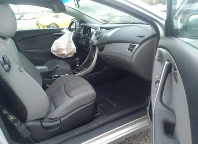 Photo 4 VIN: KMHDH6AE3DU003007 - HYUNDAI ELANTRA COUPE 