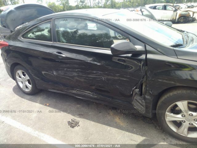 Photo 5 VIN: KMHDH6AE3DU005677 - HYUNDAI ELANTRA COUPE 