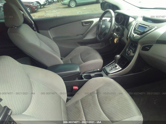 Photo 4 VIN: KMHDH6AE4DU000553 - HYUNDAI ELANTRA COUPE 