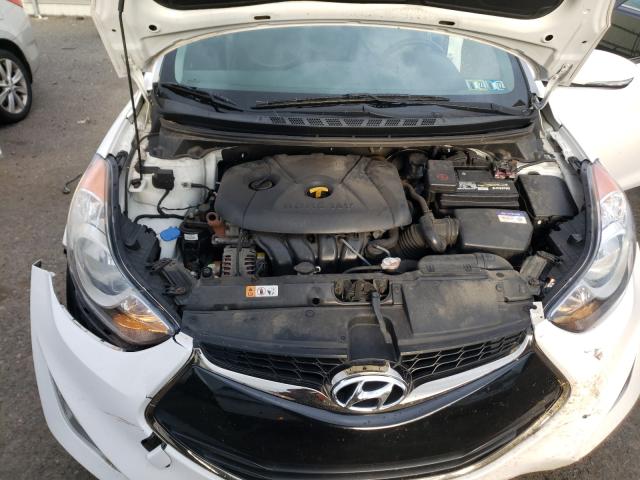 Photo 6 VIN: KMHDH6AE7DU011630 - HYUNDAI ELANTRA CO 