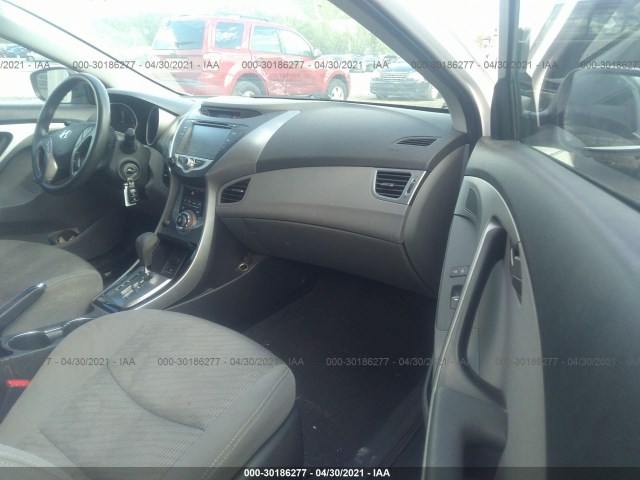 Photo 4 VIN: KMHDH6AE8DU005173 - HYUNDAI ELANTRA COUPE 