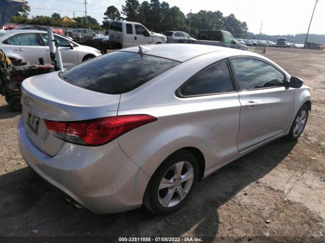 Photo 3 VIN: KMHDH6AE8DU009014 - HYUNDAI ELANTRA COUPE 