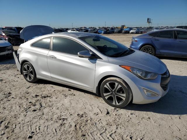 Photo 3 VIN: KMHDH6AE8DU009627 - HYUNDAI ELANTRA 